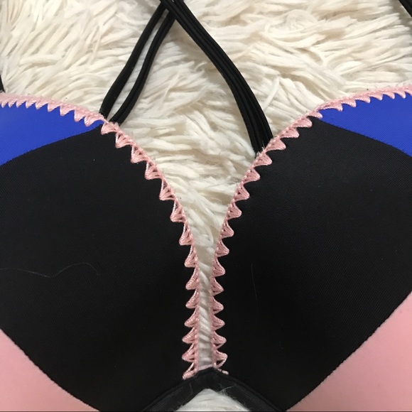 Shade & Shore Color Blocked Bikini Top - Picture 2 of 6